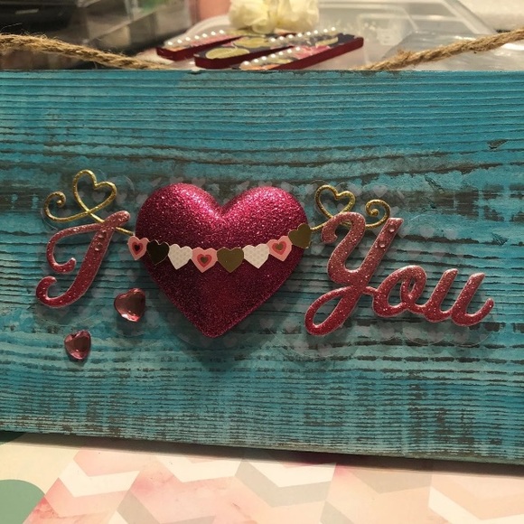 *SOLD*I LOVE YOU handcrafted wooden hanging sign - Picture 3 of 3